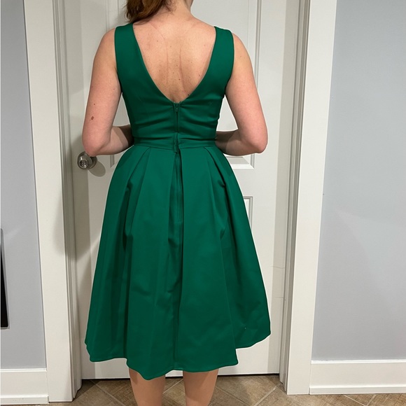 Green Dress - Picture 2 of 4